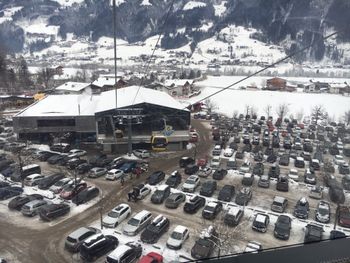 Kostenlose Parkplätze stehen unter anderem direkt an der Talstation der Horbergbahn zur Verfügung.