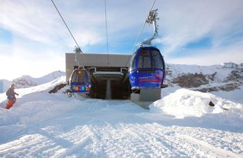 Mit der 15er-Gondel erreichen Skifahrer von Stöckalp aus das Hochplateau.