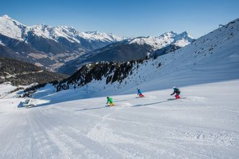 Breite Pisten perfekt zum Carven in Speikboden.