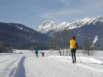 Nach dem Skifahren lässt sich das Gitschtal auch auf Langlaufskiern erkunden.