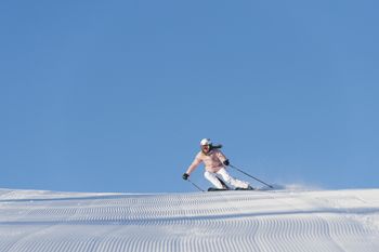 Das zentrale Tandådalen bietet anspruchsvolle Pisten und eine sonnigen Lage bereits ab der Vorsaison.