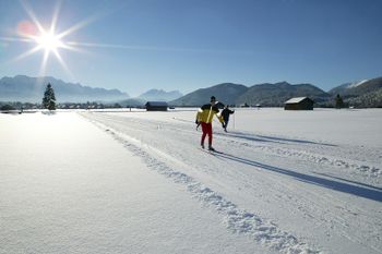 In Garmisch-Partenkirchen stehen dir rund 30 Loipenkilometer zur Verfügung.