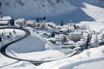 Durch die schneesichere Höhenlage verwandelt sich Stuben ab Dezember in einen wahren Wintertraum.