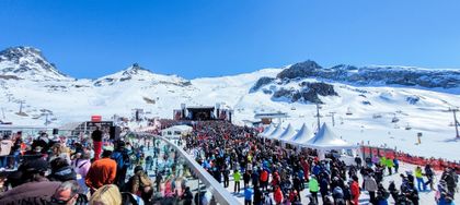 Beeindruckende Kulisse: 17.000 Fans feierten beim Spring-Concert mit Andrea Berg auf der Idalp.