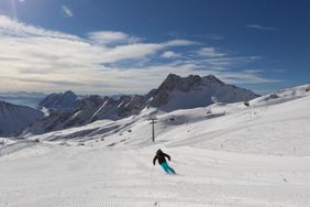 Die Skisaison auf der Zugspitze läuft heuer noch bis 3. Mai.