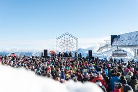 With bluebird skies, Rave on Snow in the Skicircus is even more fun.