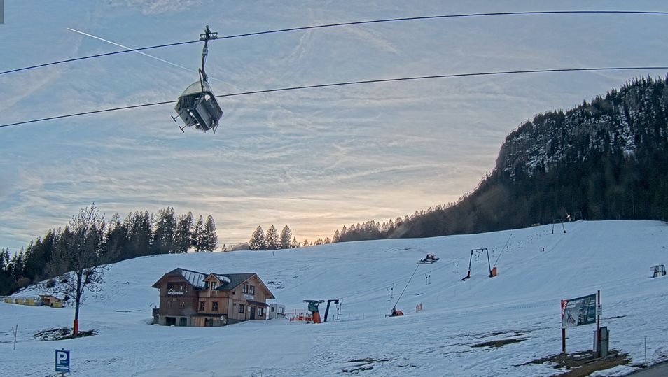 Webcam located at: Tauplitz - Practice Area Grafenwiese