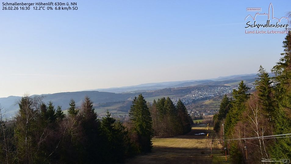 Webcam located at: Schmallenberg ski lift and slope