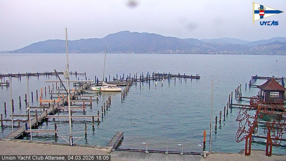 Webcam located at: Union Yacht Club at Attersee