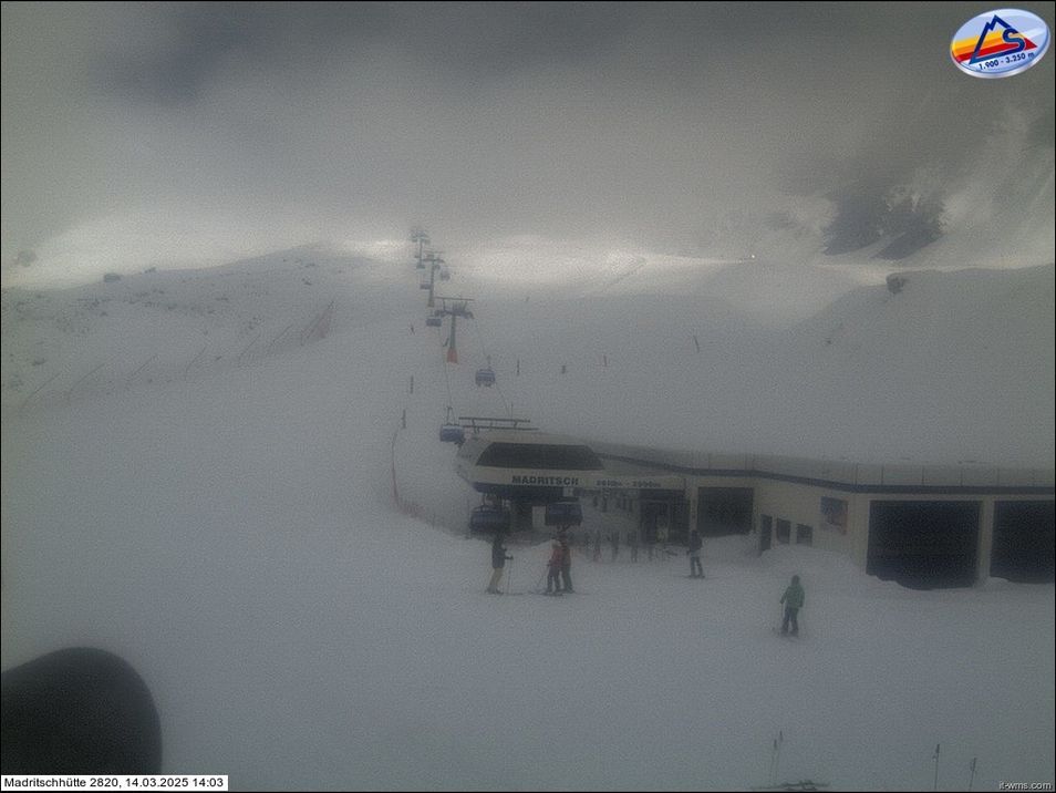 Webcam located at: Sulden: Base station Madritschbahn chair lift
