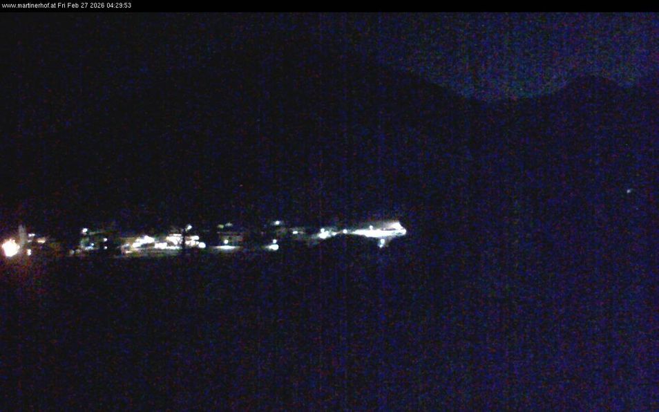 Webcam located at: View of the Tennengebirge mountains in St. Martin