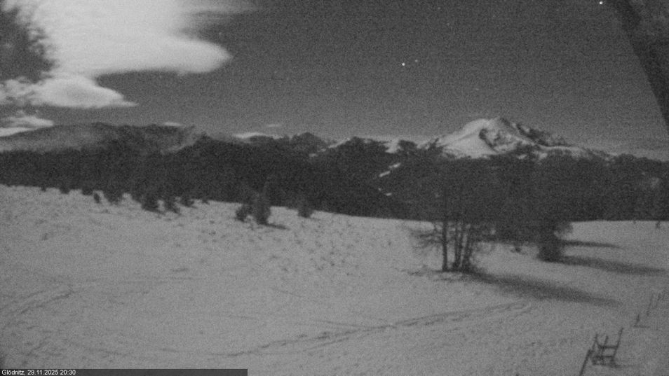 Webcam located at: village Glödnitz