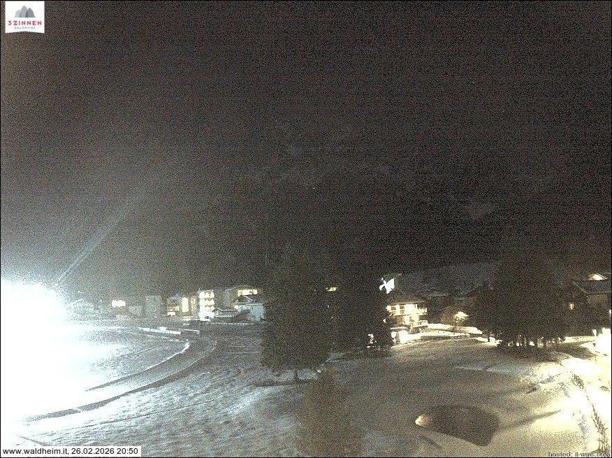 Webcam located at: Waldheim near Sexten