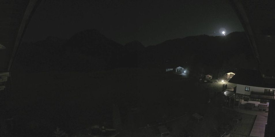 Webcam located at: Bad Reichenhall: View Lake Thumsee