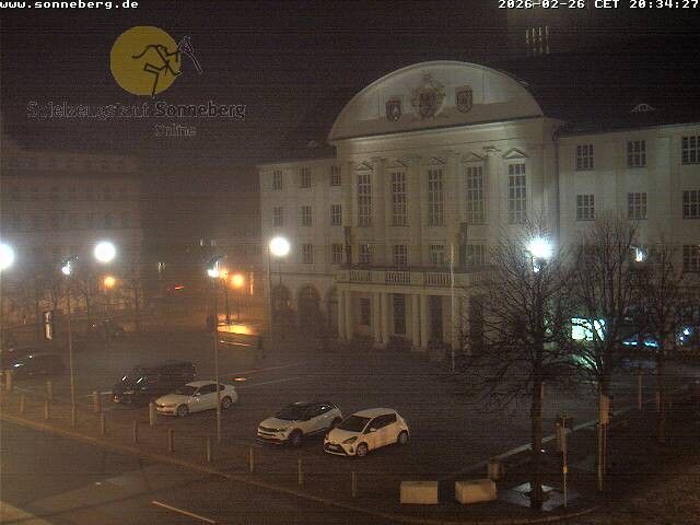 Webcam mit dem Standort: Bahnhofplatz Sonneberg - Blick auf das Neue Rathaus