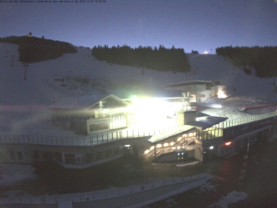 Webcam located at: Base station at mount Arber