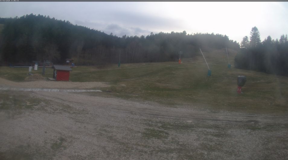 Webcam located at: Beginner Slope Chalmazel