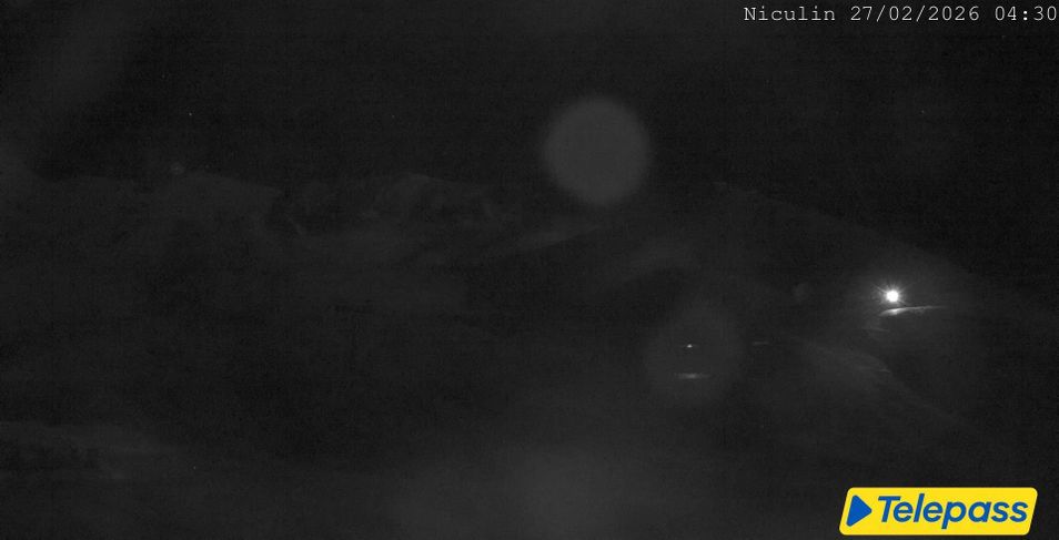 Webcam mit dem Standort: Bergstation Bottero Gondel