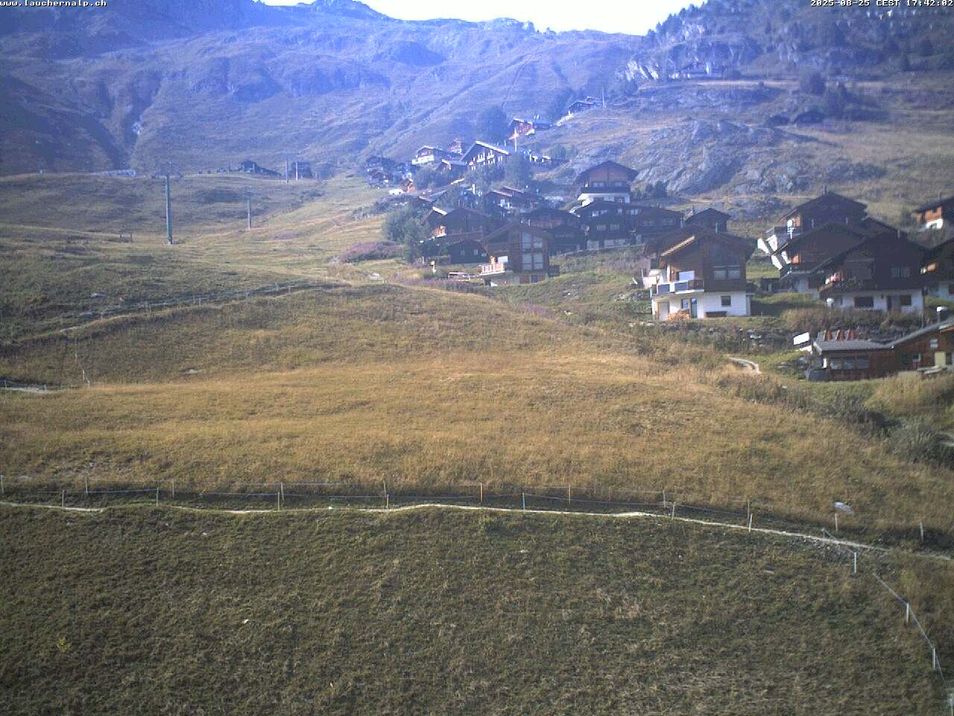 Webcam mit dem Standort: Lauchernalp: Bergstation Luftseilbahn Wiler-Lauchernalp