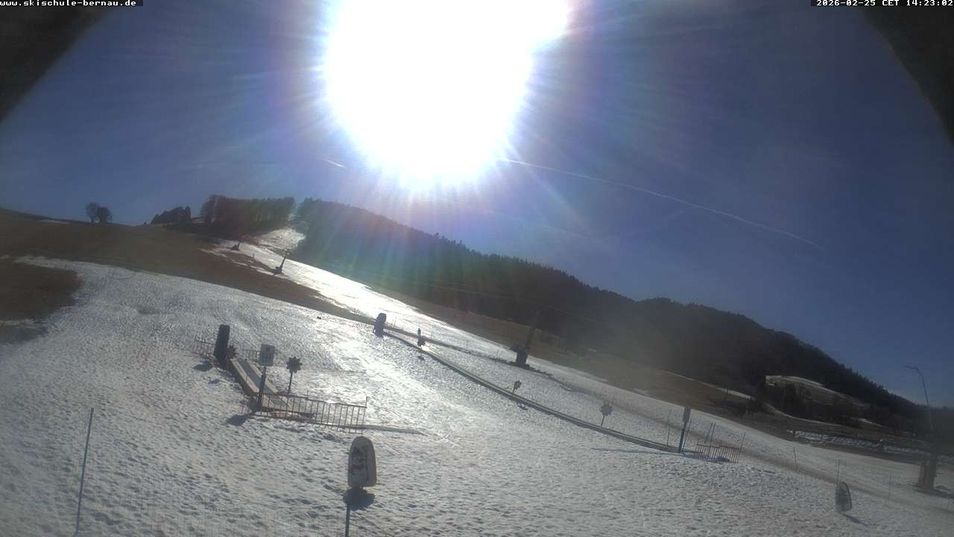 Webcam located at: Bernau - Ski School