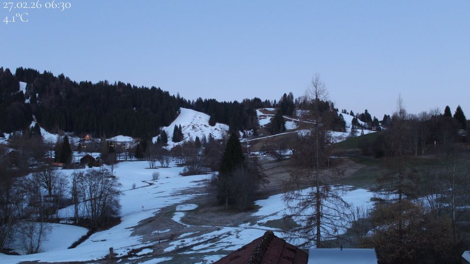 Webcam mit dem Standort: Oberstaufen: Biohotel Schratt - Blick zur Imbergbahn