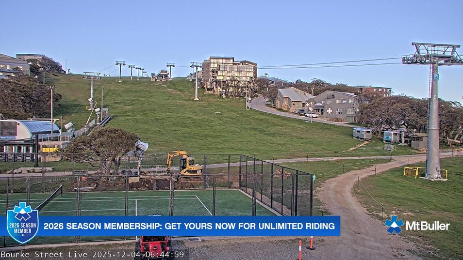 Webcam located at: Mt Buller - Bourke Street
