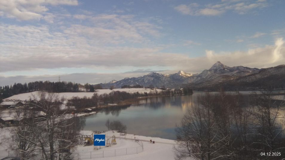 Webcam mit dem Standort: Füssen: Blick vom Boutique-Hotel auf den Weißensee