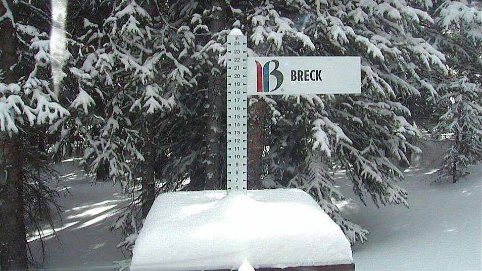 Webcam located at: Breckenridge Snow Stake