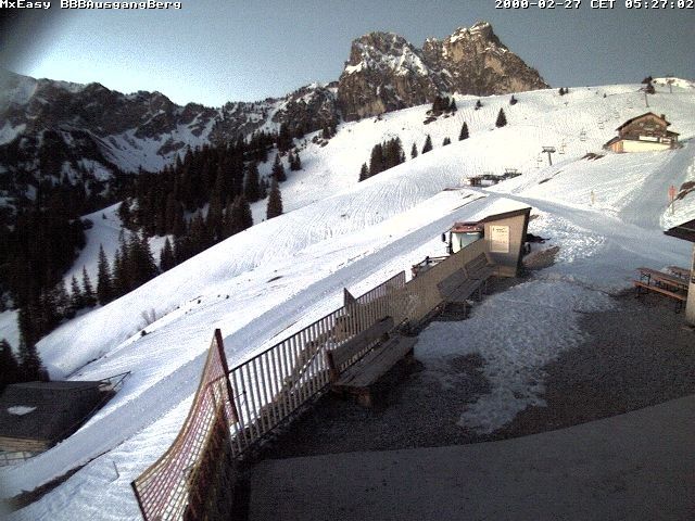 Webcam located at: Breitenbergbahn: mountain station