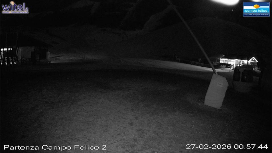 Webcam mit dem Standort: Campo Felice (Italien) – Talstation Sessellift Campo Felice