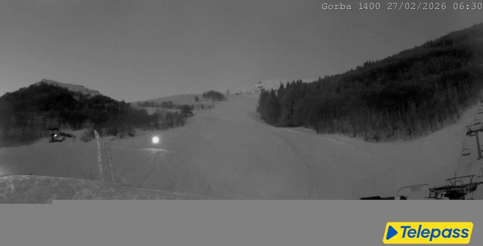 Webcam located at: Capanna Niculin mountain hut