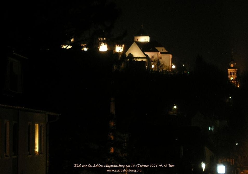 Webcam located at: castle Augustusburg