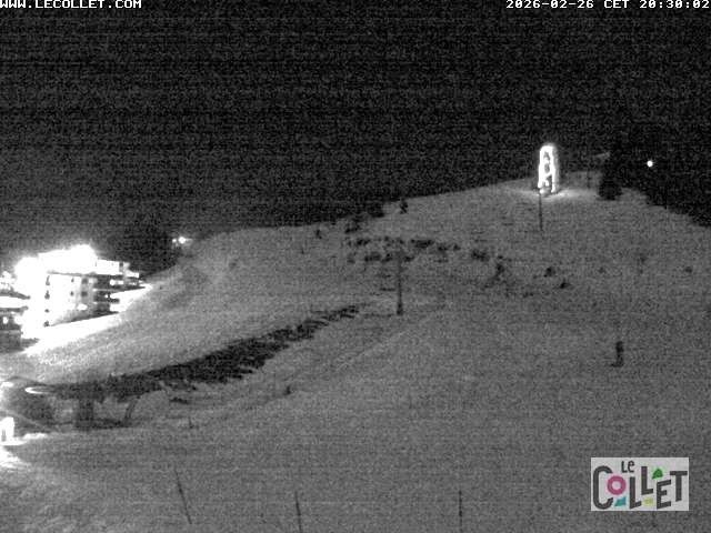 Webcam located at: Chamois d'Or - 1450 m a.s.l.