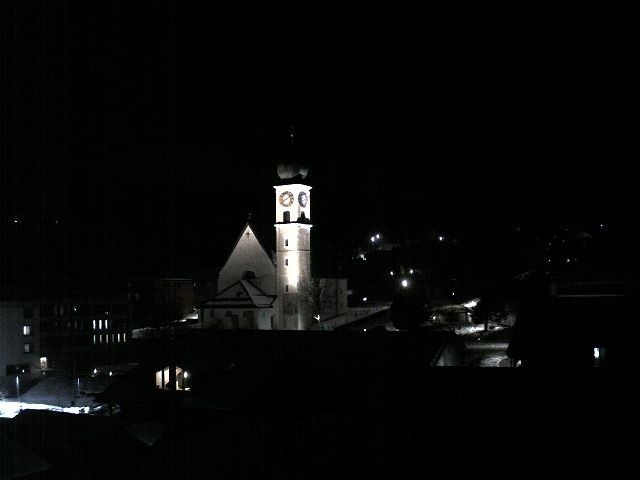 Webcam located at: church of Disentis
