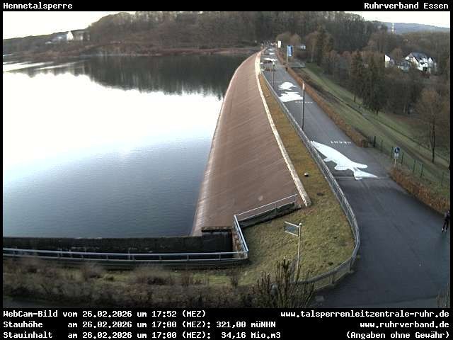Webcam located at: Dam Lake Hennesee