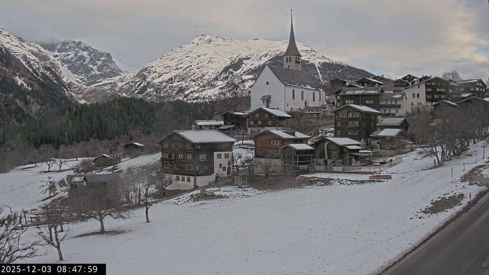 Webcam located at: Ernen - Finsteraarhorn