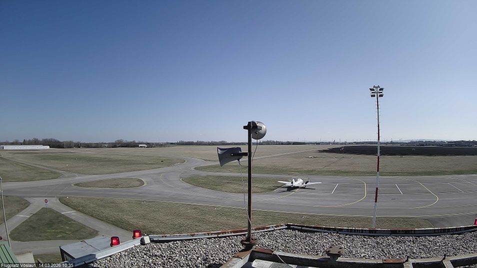 Webcam mit dem Standort: Flugplatz Bad Vöslau-Kottingbrunn