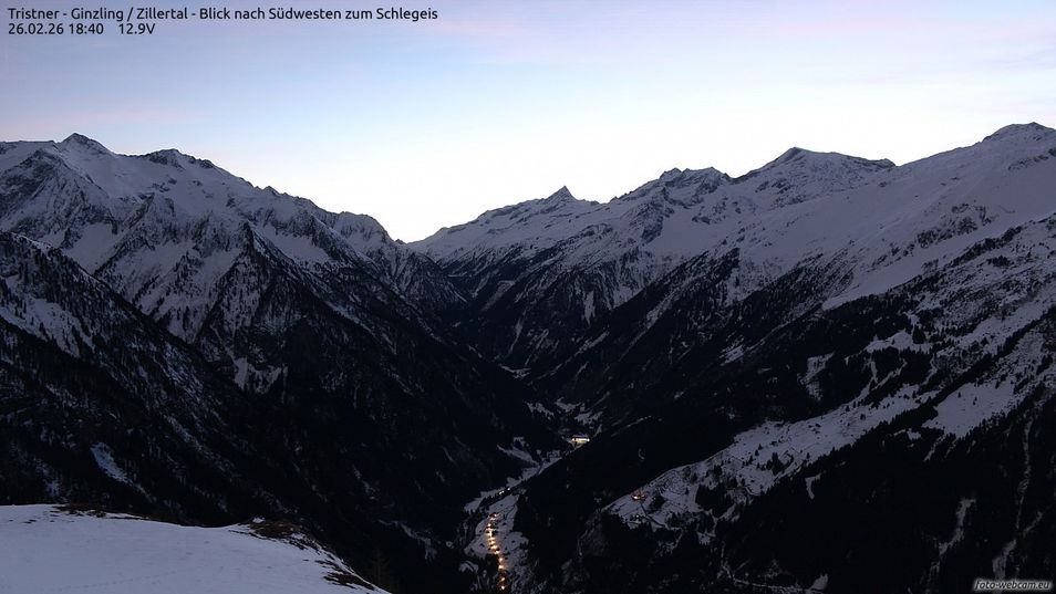 Webcam mit dem Standort: Gamshütte Zillertal Blick zum Tristner