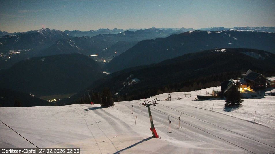 Webcam mit dem Standort: Gerlitzen Gipfel: Blick Alpengasthof