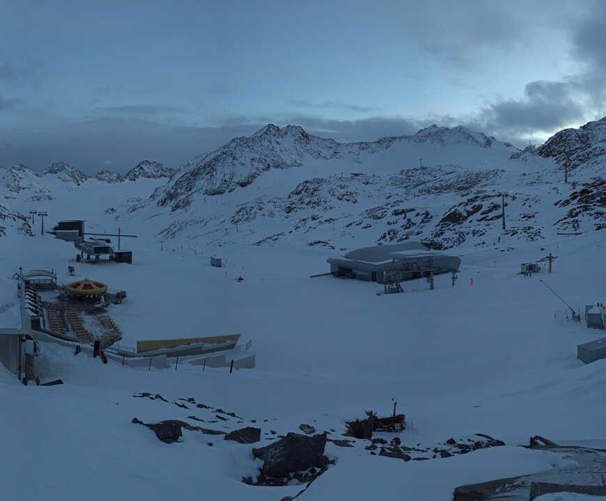 Webcam located at: Gletscherexpress top station