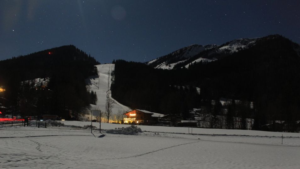 Webcam mit dem Standort: Unken - Heutal-Lifte Wildalm