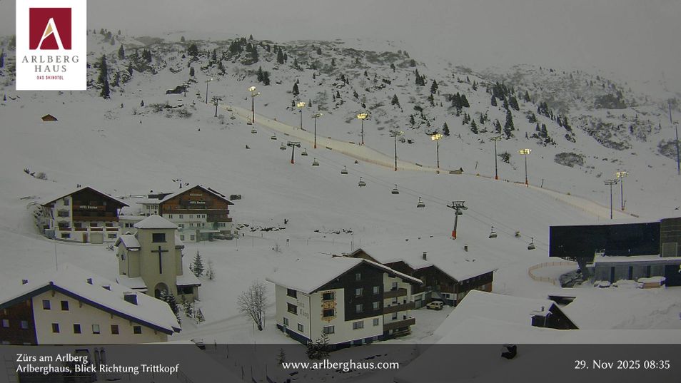 Webcam located at: Hotel Arlberghaus at Zürs