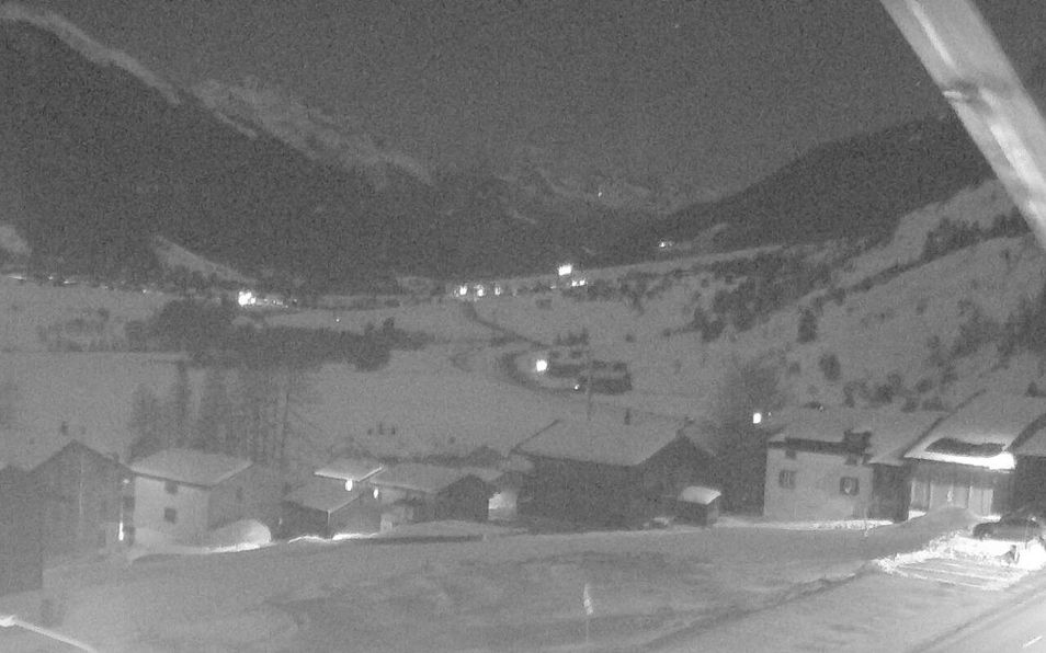 Webcam located at: Hotel Landhaus Goms - Münster