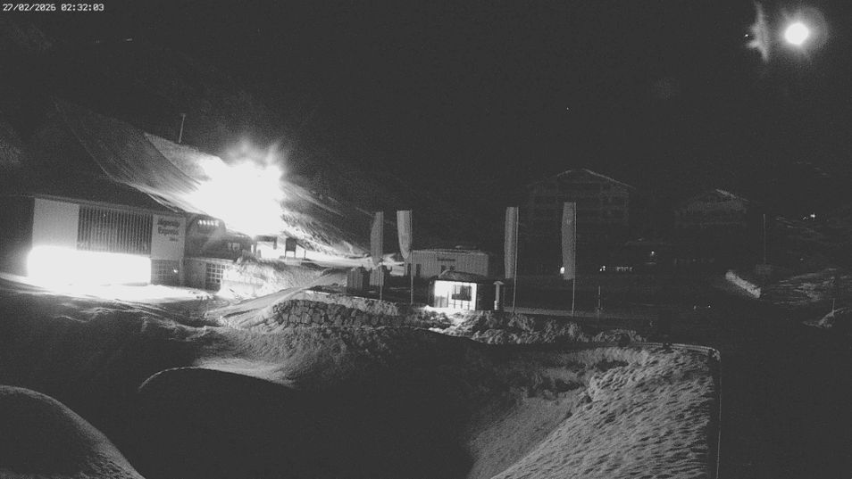 Webcam located at: Jägeralpe: View Ski Hotel