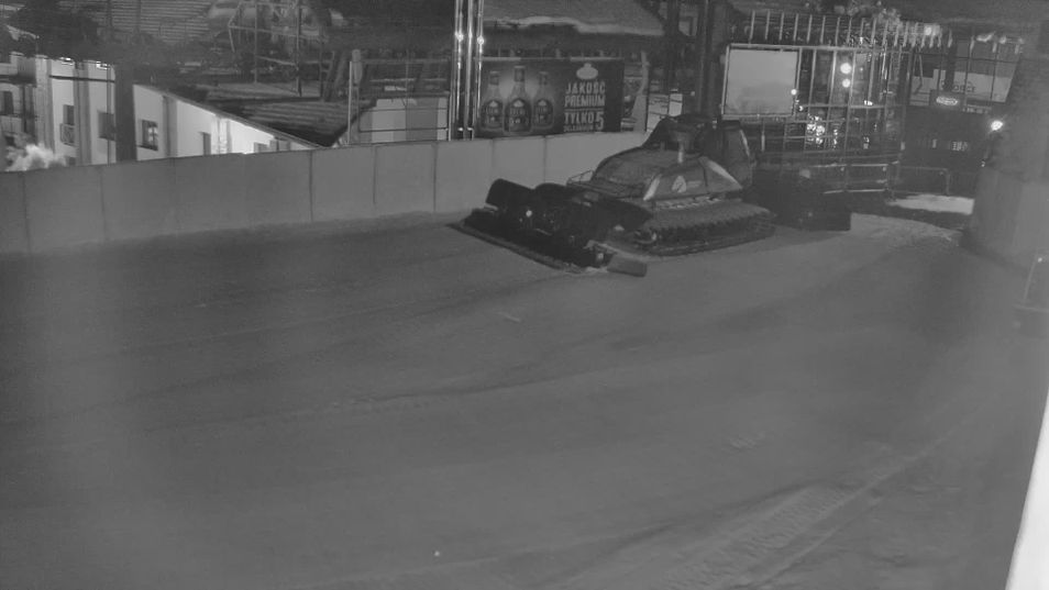 Webcam located at: Jaworzyna Krynicka - Base station