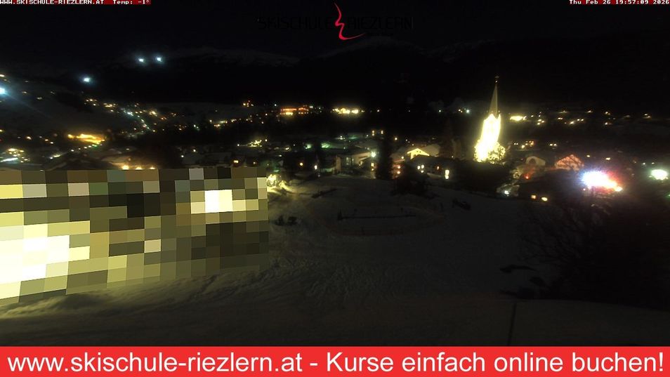 Webcam located at: Kid's Park Ski School Riezlern