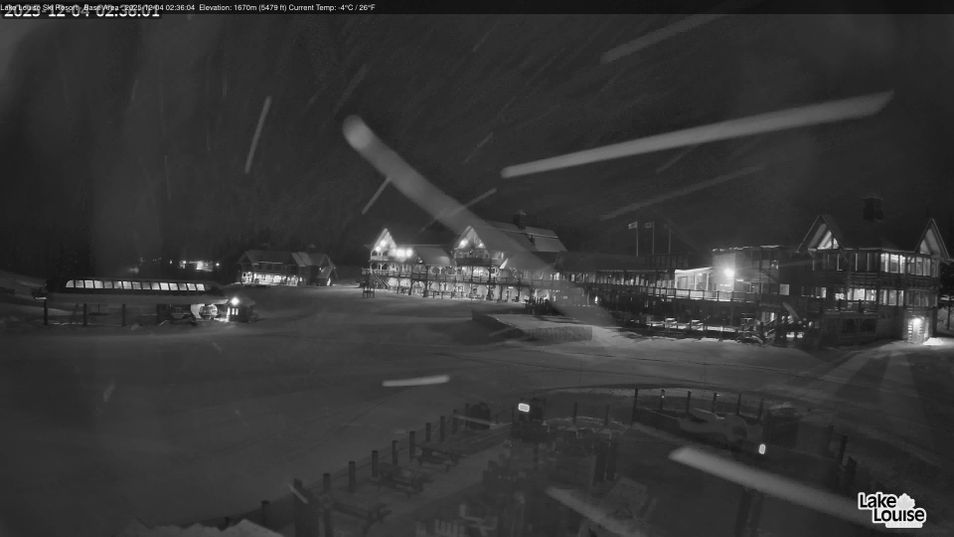 Webcam located at: Lake Louise - Kokanee Kabin