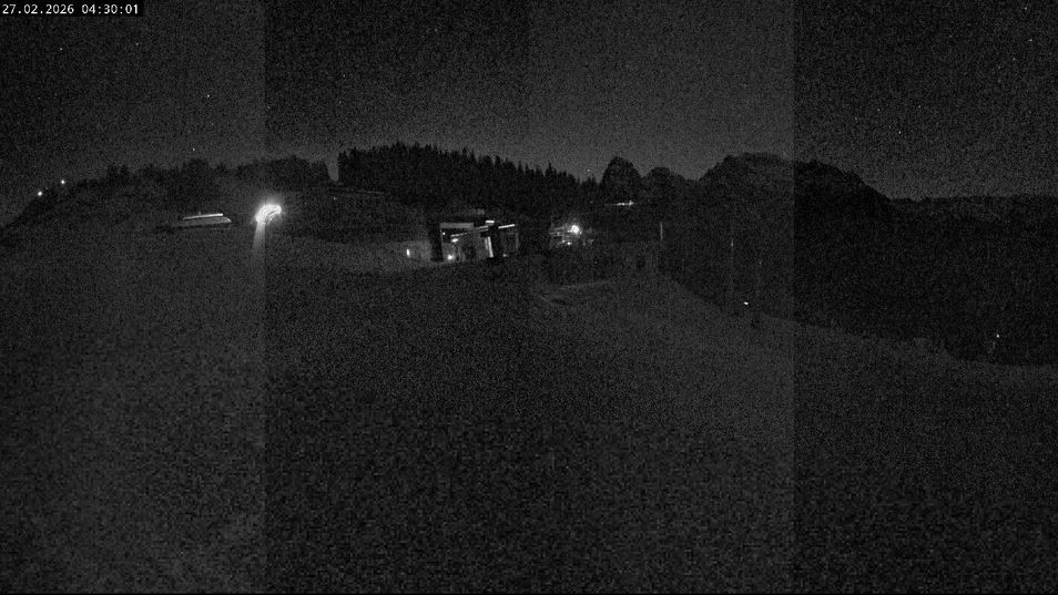 Webcam mit dem Standort: Ladurns: Bergstation Kabinenbahn