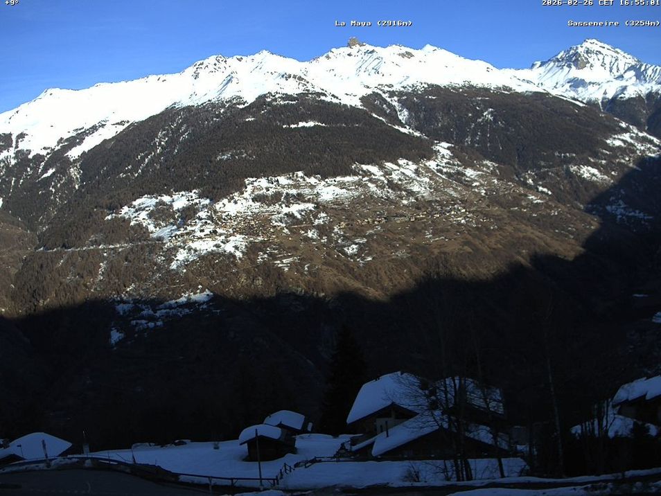 Webcam located at: 4 Vallées: Les Masses (base)