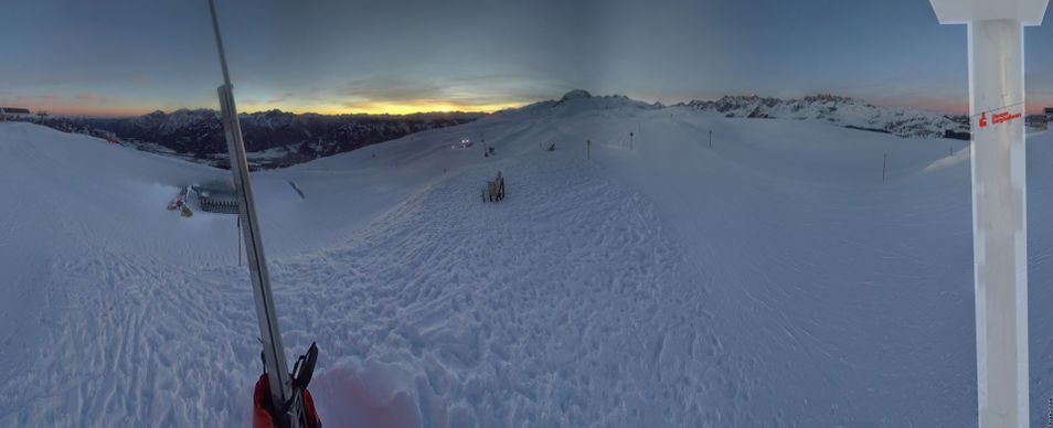 Webcam mit dem Standort: Lienz: Zettersfeld Bergstation Faschingalm